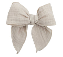 Load image into Gallery viewer, Calamaro Hair Clips
