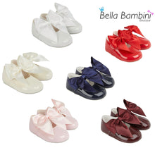 Load image into Gallery viewer, Baby Pod Pram Shoes