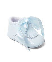 Load image into Gallery viewer, Sevva Lace Pram Shoes